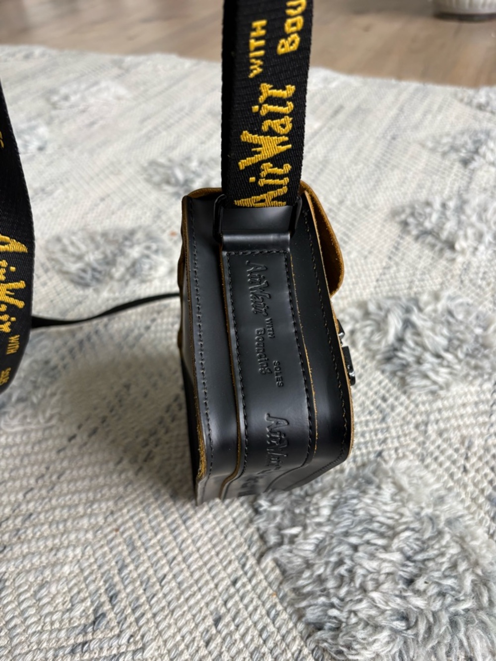Dr. Martens - Picture 4 of 10